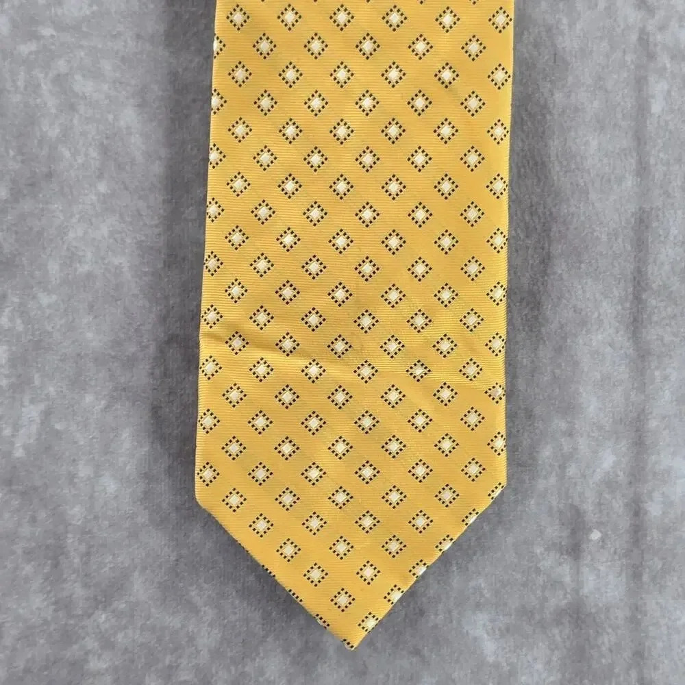 Jos A. Bank Executive Yellow Diamond Geometric 100% Silk Men's Neck‎ Tie NWOT